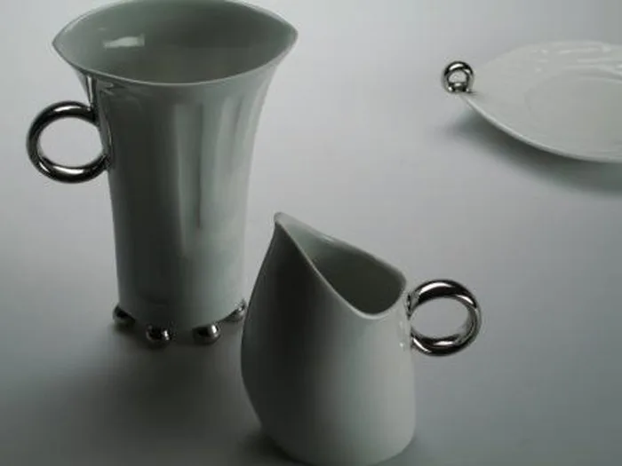 Studio Porcelain — Vladimír Groh & Yasuyo Nishida — Galerie Zlaté rybky - Ceramic Studio